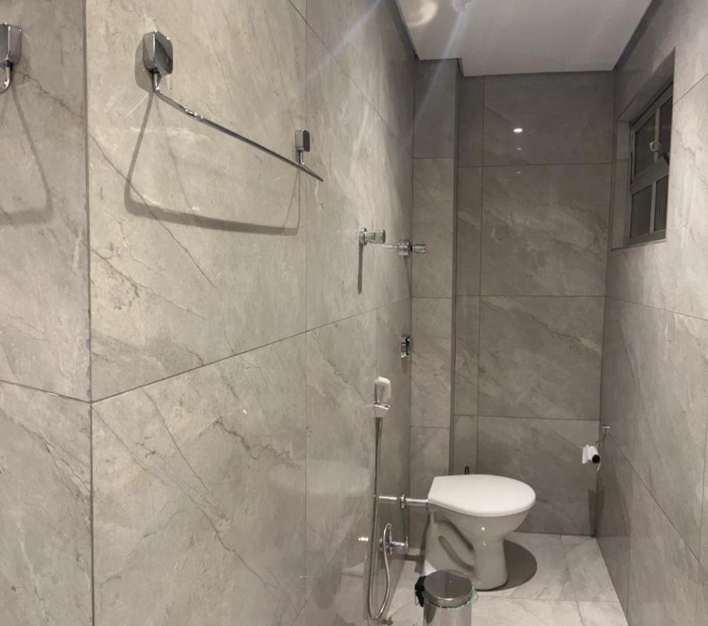 Apartamento Para Pessoas De Familia Ou A Negocio, Ap Lindo Aconchegante No Bras Proximo Igreja Mundial,Mercado Municipal, 25 De Marco, Templo Salomao, Metro Dom Pedro Ll, Bancos, Mercado E Etc São Paulo Ngoại thất bức ảnh
