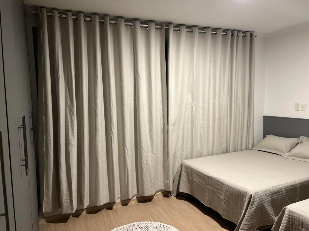 Apartamento Para Pessoas De Familia Ou A Negocio, Ap Lindo Aconchegante No Bras Proximo Igreja Mundial,Mercado Municipal, 25 De Marco, Templo Salomao, Metro Dom Pedro Ll, Bancos, Mercado E Etc São Paulo Ngoại thất bức ảnh